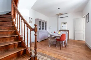 House with garden & garage · Downtown Tours - Image 2