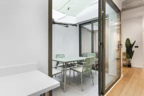 Turía Flats by Nomad Host - Image 3