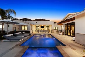 At Camelback Mountain - Worlds Away from Ordinary - Image 3
