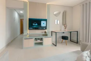 Your Sophisticated Retreat in Downtown Maringá - Image 2