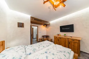 New Apartment w/ Kitchen | Restaurant & Breakfast - Image 2