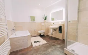 Waterfront Riverside Premium Suites by ORY Living - Image 4