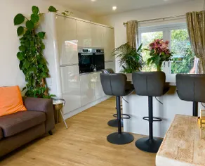 Elkstone Studio Private Hottub Pet Friendly - Image 2