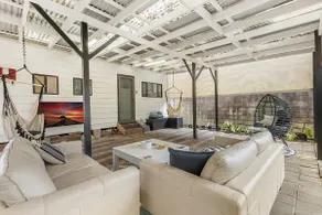 The Maryville Doll’s House | Family & pet friendly - Image 5