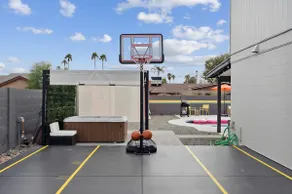 Heated Pool, Basketball Court, Golf, Hot Tub! - Image 4