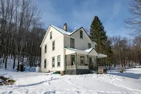 4-season solar farmhouse with swim pond - Image 3