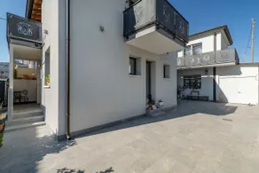 Stylish house near Venice With Parking - Image 3