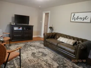 Large home to share the fun - Image 2