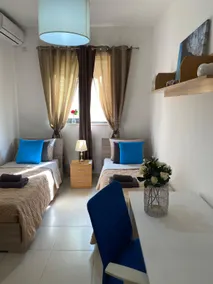 St Julians Cute Holiday Apartment with side seaview - Image 5