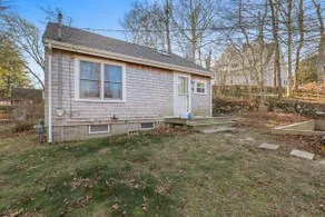 House in the Heart of Woods Hole - Image 3