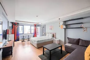 Cozy Central Flat w/Netflix & Elevator Near Metro - Image 2