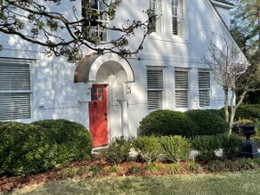 Exclusive 5-Star Carriage House: Historic District - Image 5