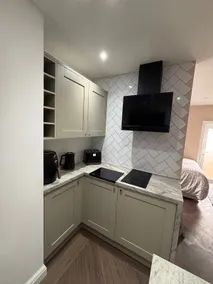 self contained studio annexe with parking - Image 2