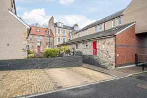Luxury House - Sea View & Near Edinburgh - Image 3