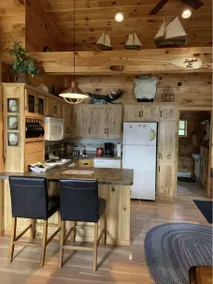 Lakefront ~ Whispering Pines Lodge - Image 4