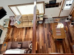 Walker's Four Seasons Chalet - Image 4