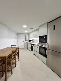 AeroSuites 201 Accommodation Madrid - Image 3