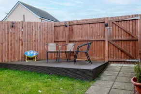 3 Bedroom House-private Parking - Image 4