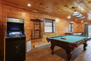 Freeland Ridge Cabin - Hot Tub - Game Room - Image 4