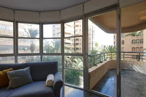 Eco-Manolita Ripoll con parking incluido - Image 3