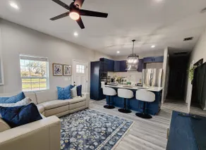 Walk to Downtown Plant City | 4 Beds 3 Baths - Image 2