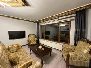 Gold House - Image 4
