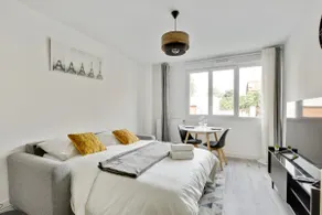 Chic studio near Paris - La Defense - Image 4