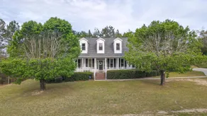 Quaint Cottage - Image 2
