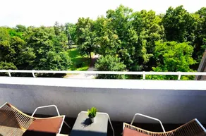 Entire apartment next to the park - Image 2