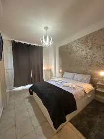 Alan home - Image 2
