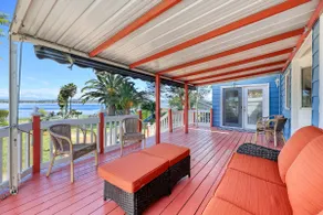 Lakeside Orange Farmhouse - Image 4