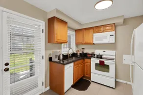 Chic 2BR Oasis - Downtown Birmingham - Image 5