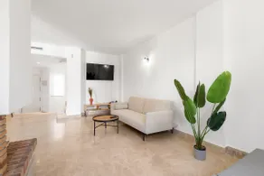 Explore Life at Los Naranjos Marbella - RDR453 - Image 5