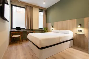 Ola Living Chamartín Studios - Image 5
