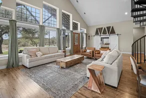 Pickleball court on 5 acres - Image 5