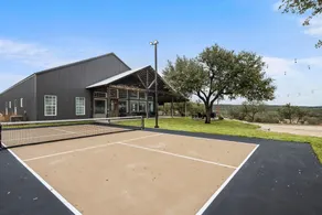 Pickleball court on 5 acres - Image 2