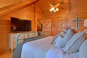 Nonnie's Place at 4D Guest Ranch - Image 5