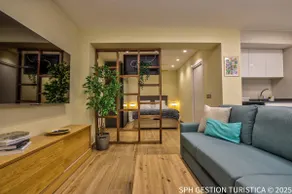 Leo Home apartment downtown, private garage - Image 4