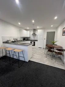 3 Bed Spacious Retreat - Image 5