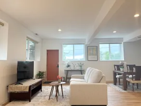 Sunny Suite private entry, near Seattle & airport - Image 4