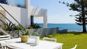 Waterfront Ground Floor Duplex - Image 2