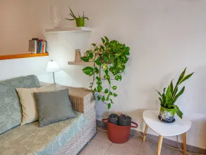 Corner apartment with patio by the beach - Image 4