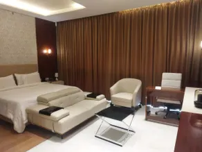 Luxury Suite at Leela Residences Bangalore - Image 2