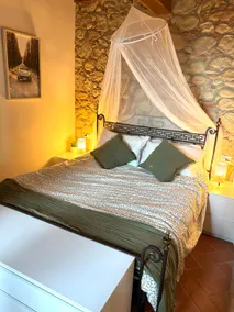 Tuscan Apartment Getaway - Image 3