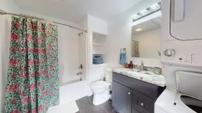 The Vogue 1-Bedroom Apartment - Image 5