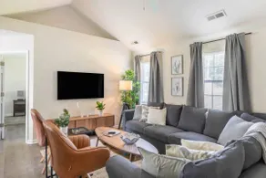 Bright & Cozy 3BR Retreat - Image 2