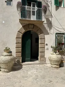 Residence with attic lover - Image 2