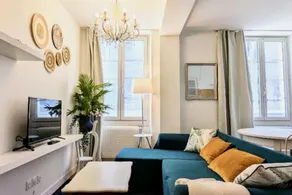 Cozy Queen - T4 - Downtown & parking - Image 2