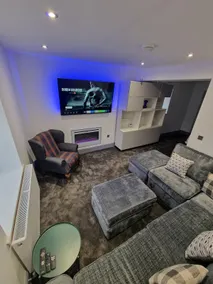 Stunning Modern Riverside Cottage - Image 3