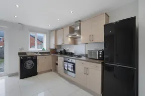 New! Spacious Retreat for 10 Perfect for Families! - Image 2